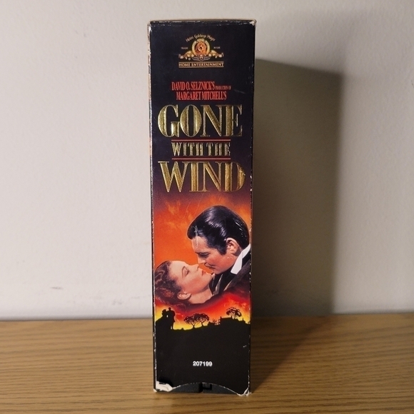 𝅺VINTAGE "Gone with the Wind" Classic VHS Tape - Excellent Condition - Picture 4 of 13